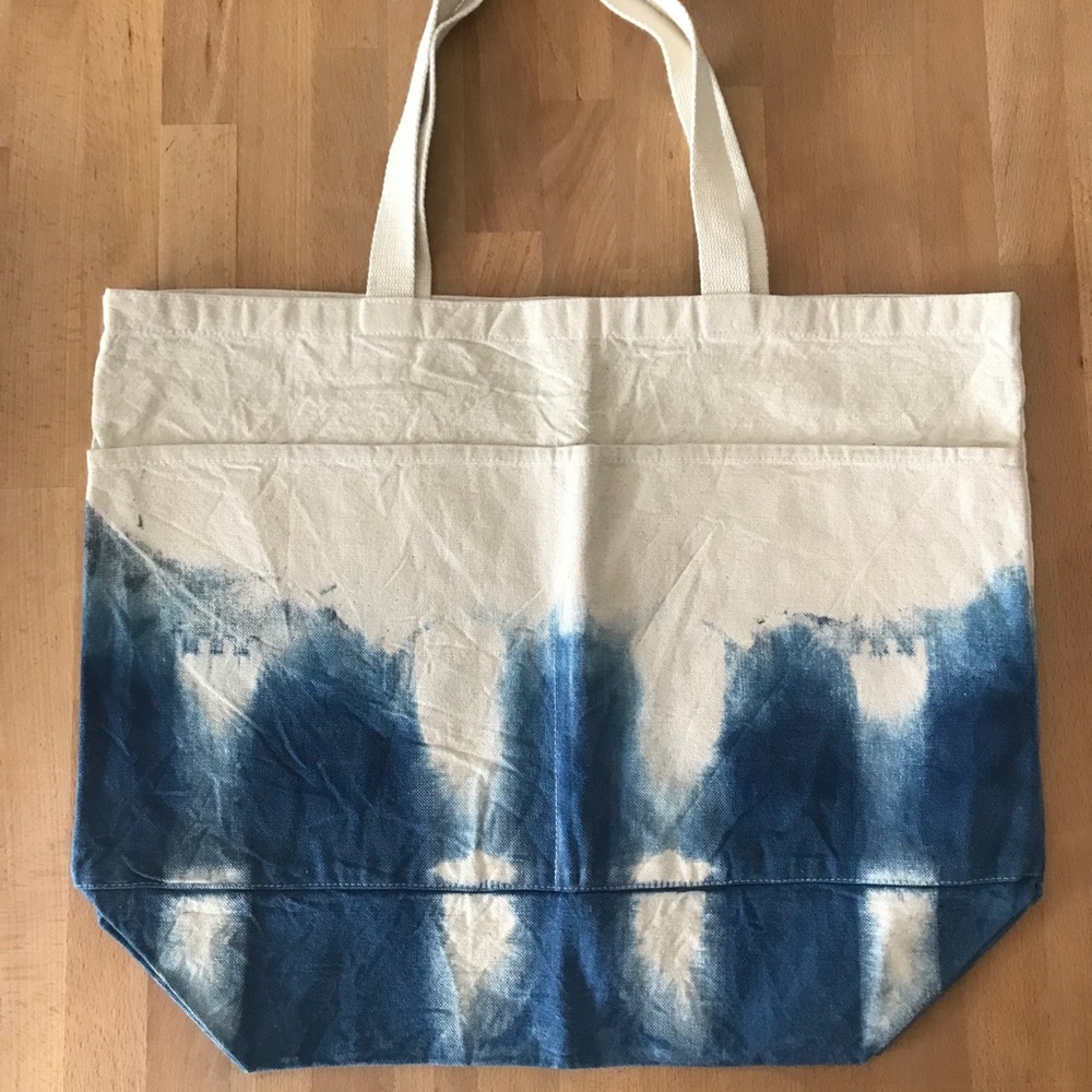 🍁SOLD AT HOME🍁 shibori Tote hand-dyed in indigo - Picture 3 of 3